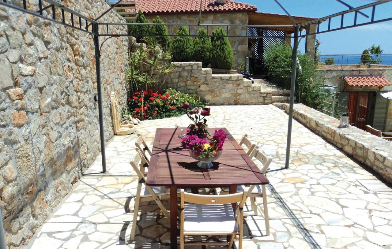 Cozy Home In Xyropigado With House Sea View Kiveri Exterior photo